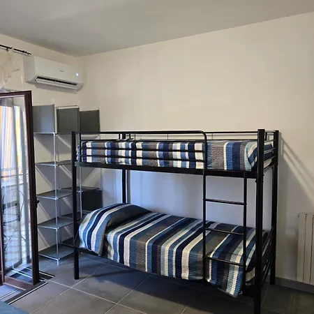 Gli Amici Della Puglia 2 3* Tarent